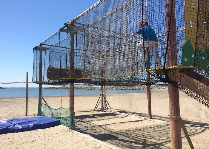 Avec Vue Mer, 30m De La Plage, Parking. Wi-fi Et Linge En Option. - Fr-1-338-542